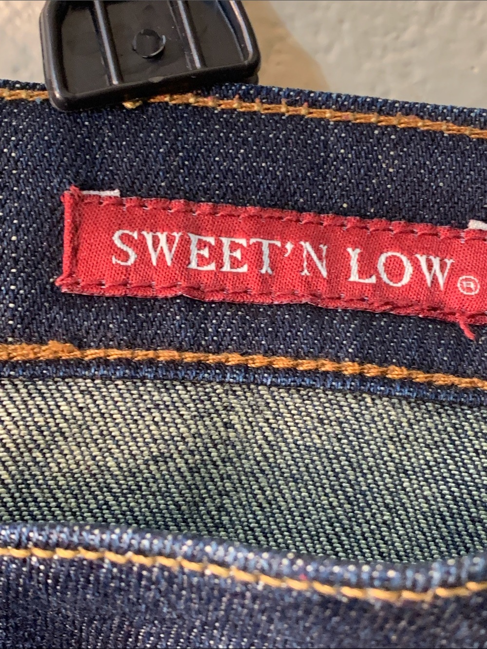 Lucky Brand Women's Dark Indigo Bootcut Jeans - Picture 11 of 11